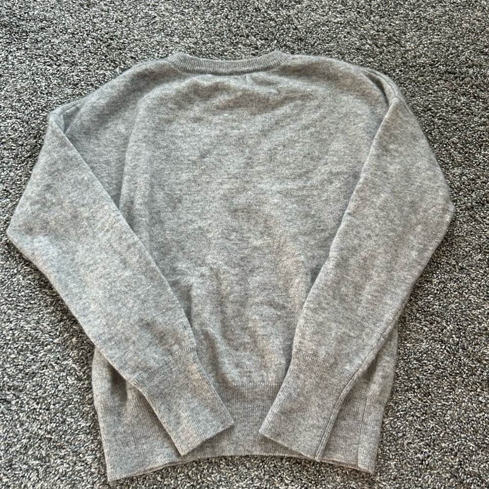 Magaschoni Soft Gray Cashmere Knit - Picture 3 of 4